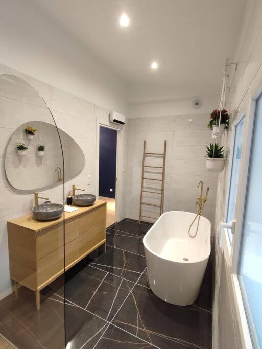 Appartement Le Secret 140M2, Proche Sanctuaires, Climatise 卢德 外观 照片